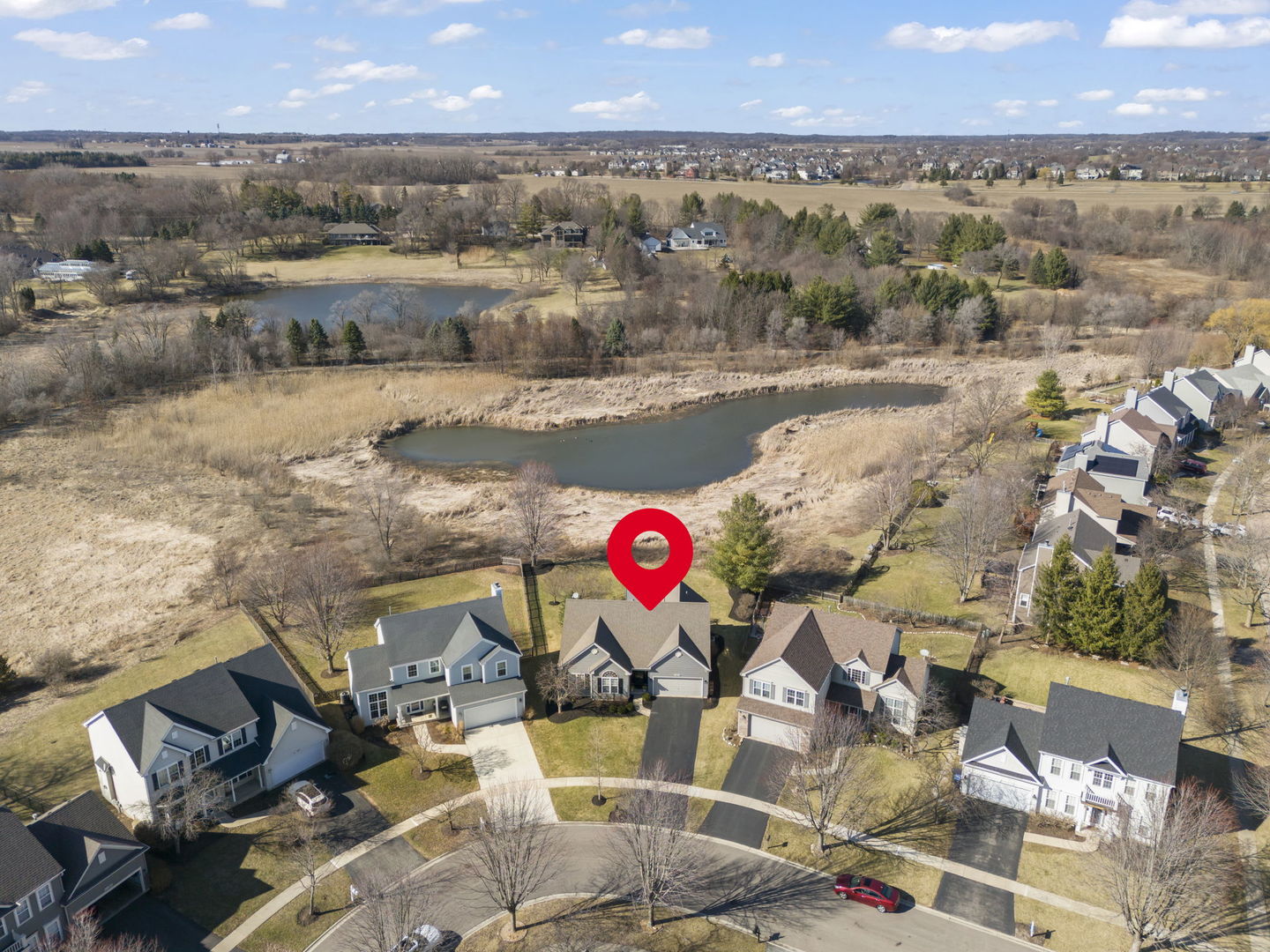 39W578 Newton Square, Geneva, IL 60134