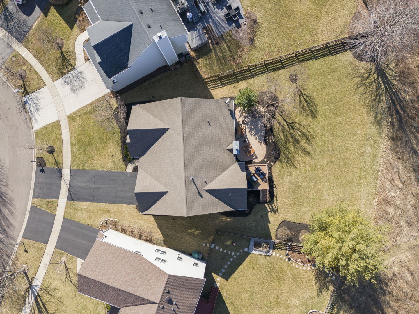 39W578 Newton Square, Geneva, IL 60134