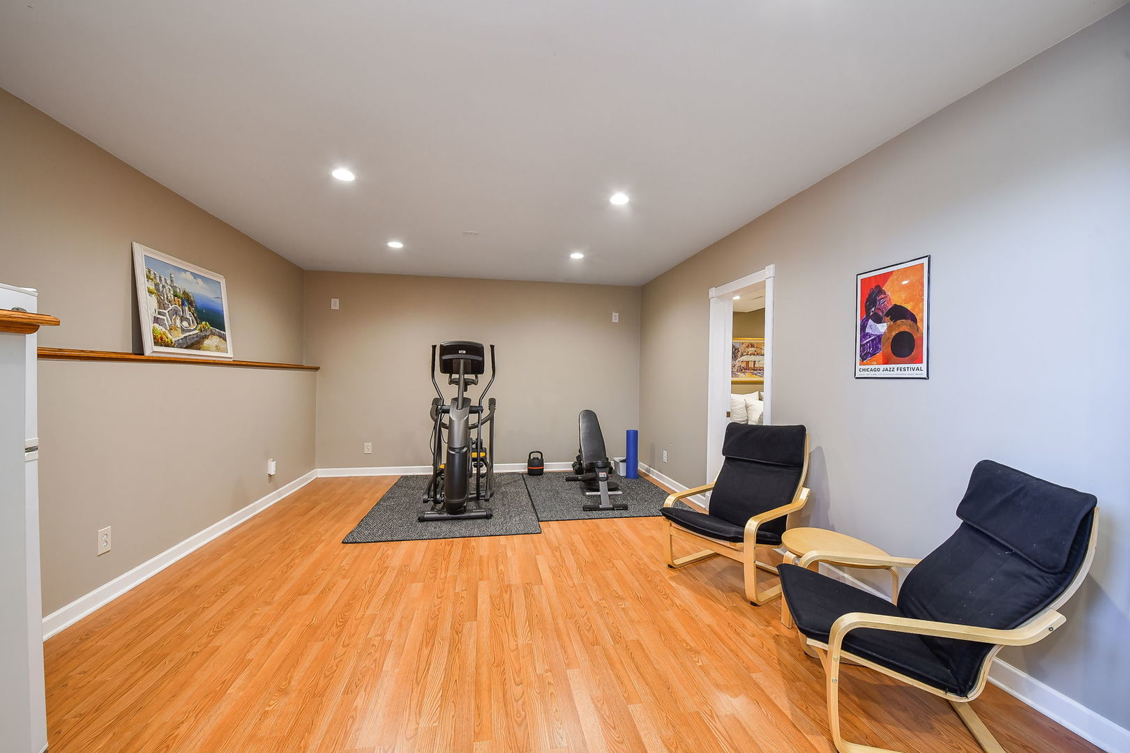 39W578 Newton Square, Geneva, IL 60134