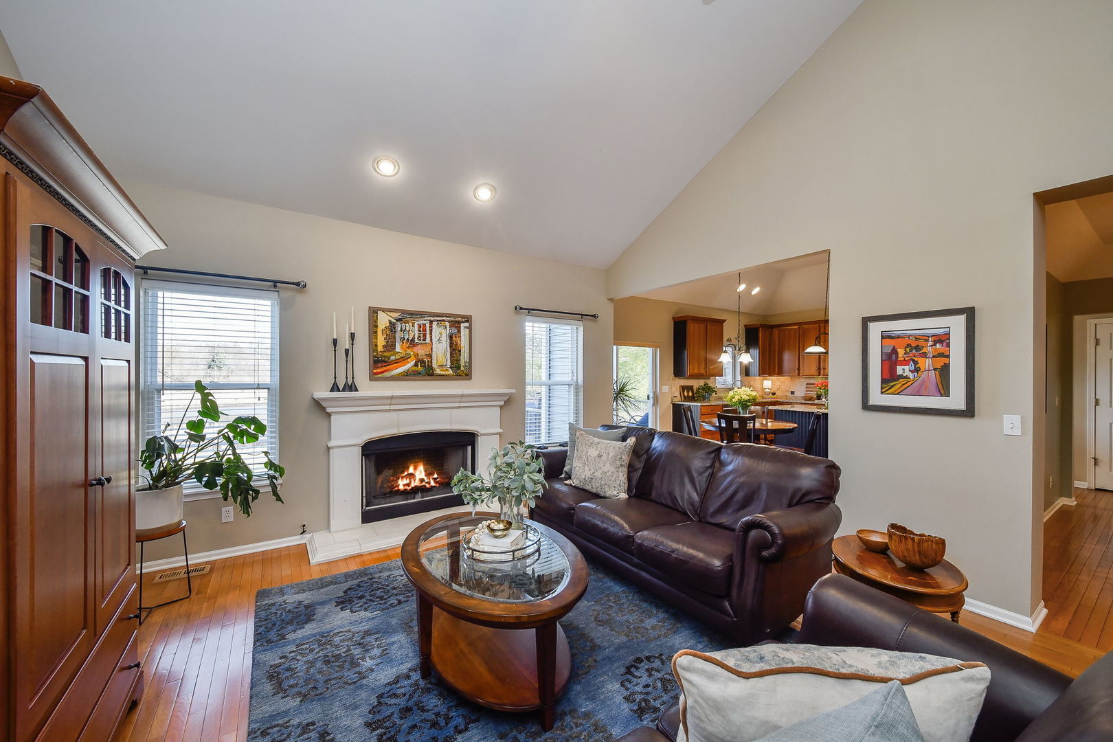 39W578 Newton Square, Geneva, IL 60134