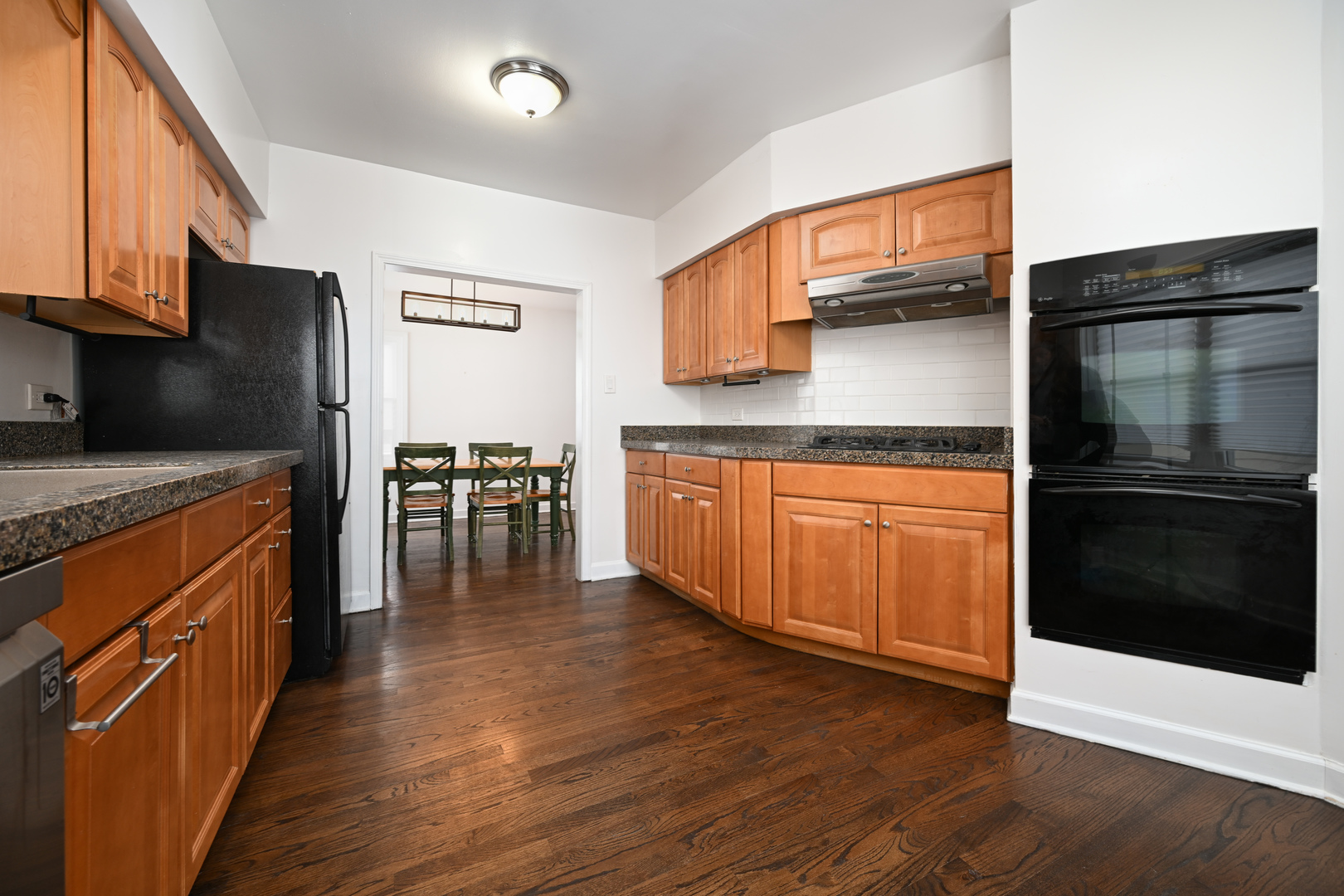 360 Erie Circle, Bloomingdale, IL 60108