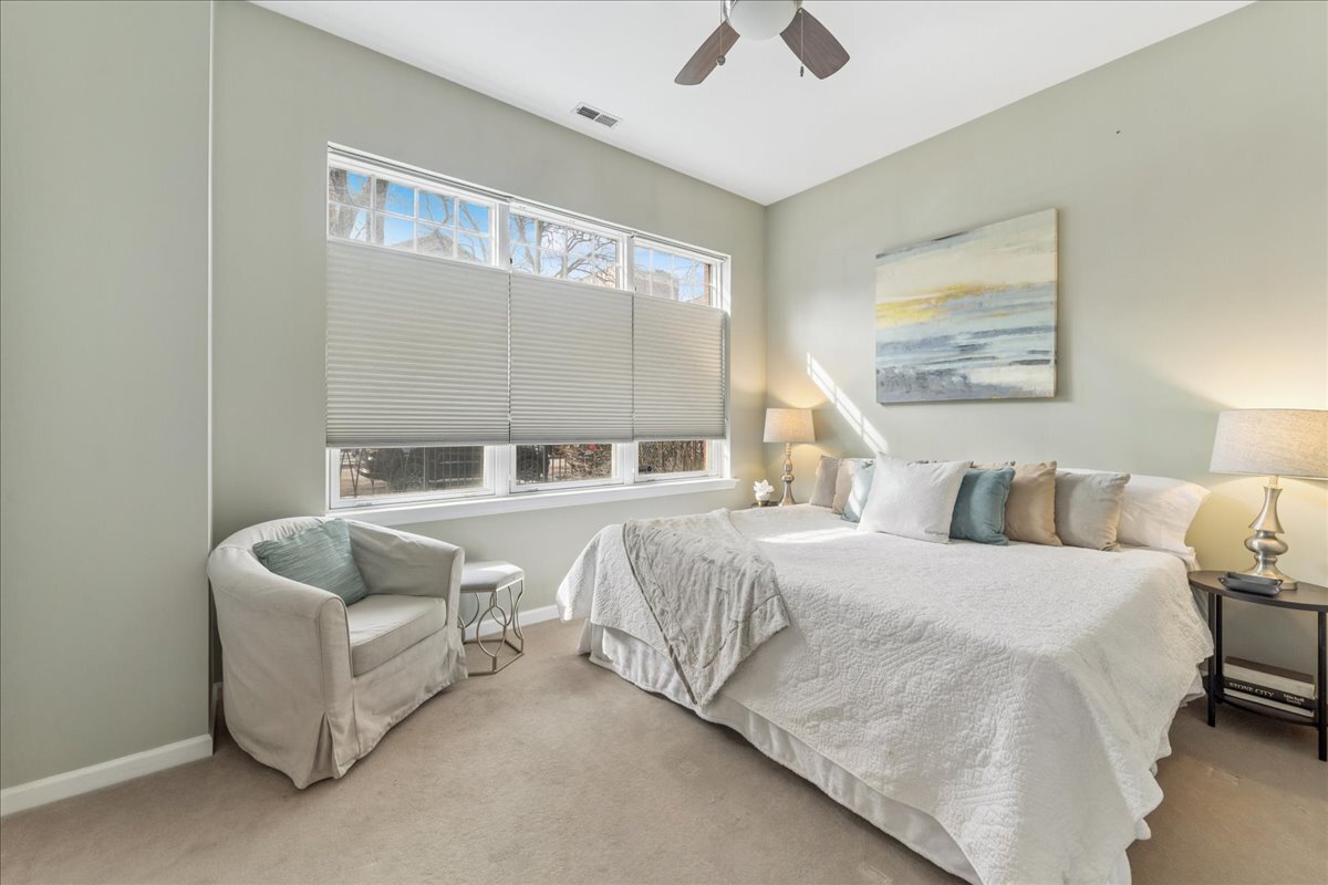 1617 N Oakley Avenue #1B, Chicago, IL 60647