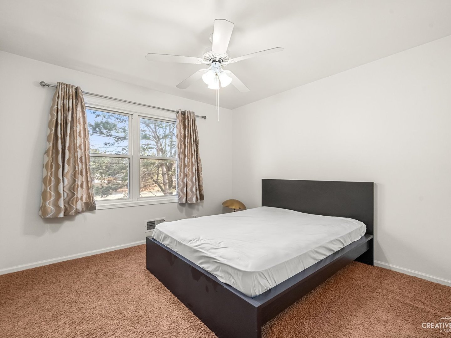 301 Inner Circle Drive, Bolingbrook, IL 60490