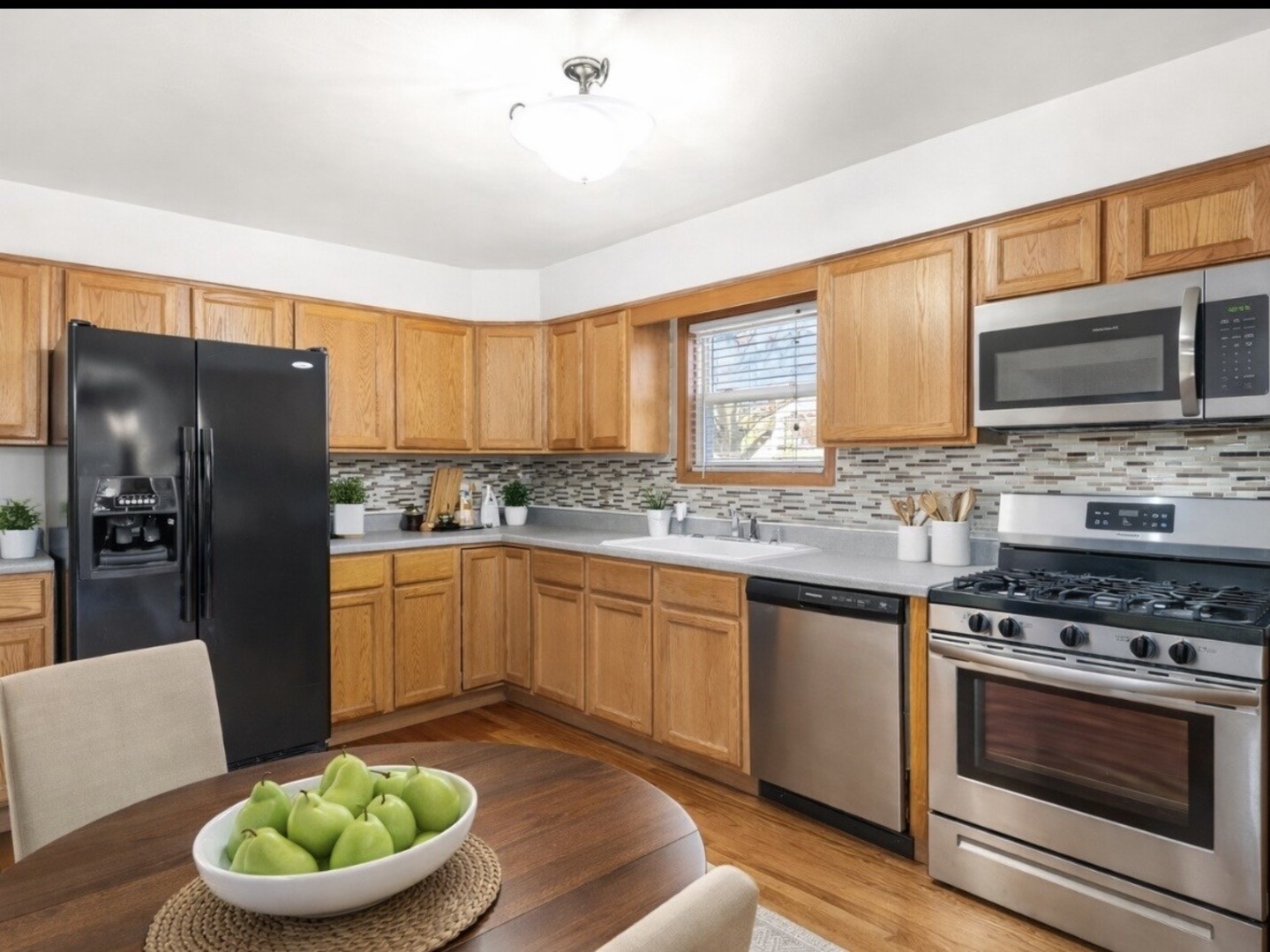 301 Inner Circle Drive, Bolingbrook, IL 60490