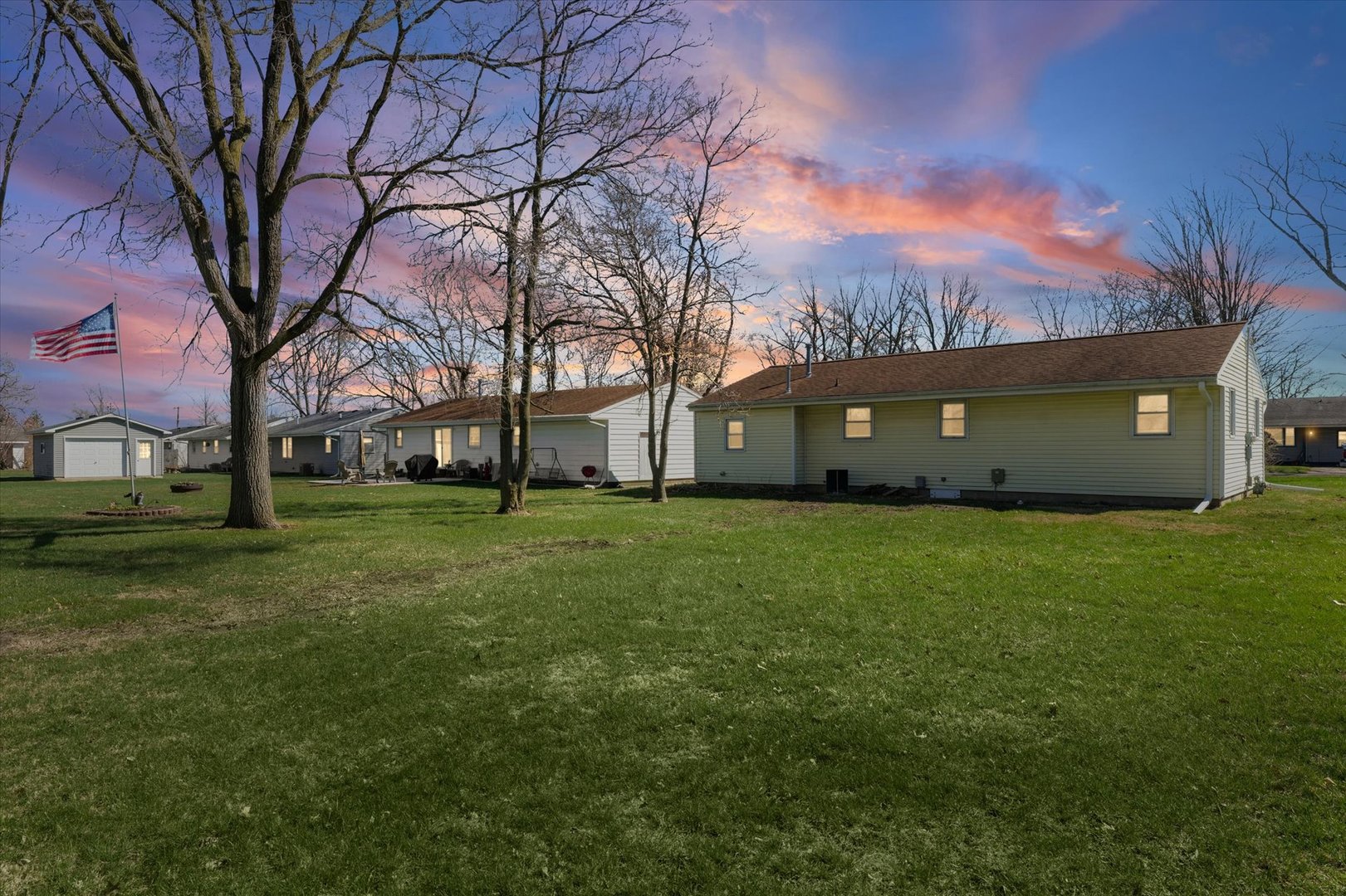 1105 Roselawn Street, Paxton, IL 60957