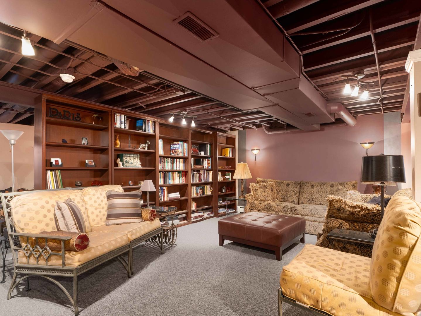 2805 Bond Circle #2805, Naperville, IL 60563