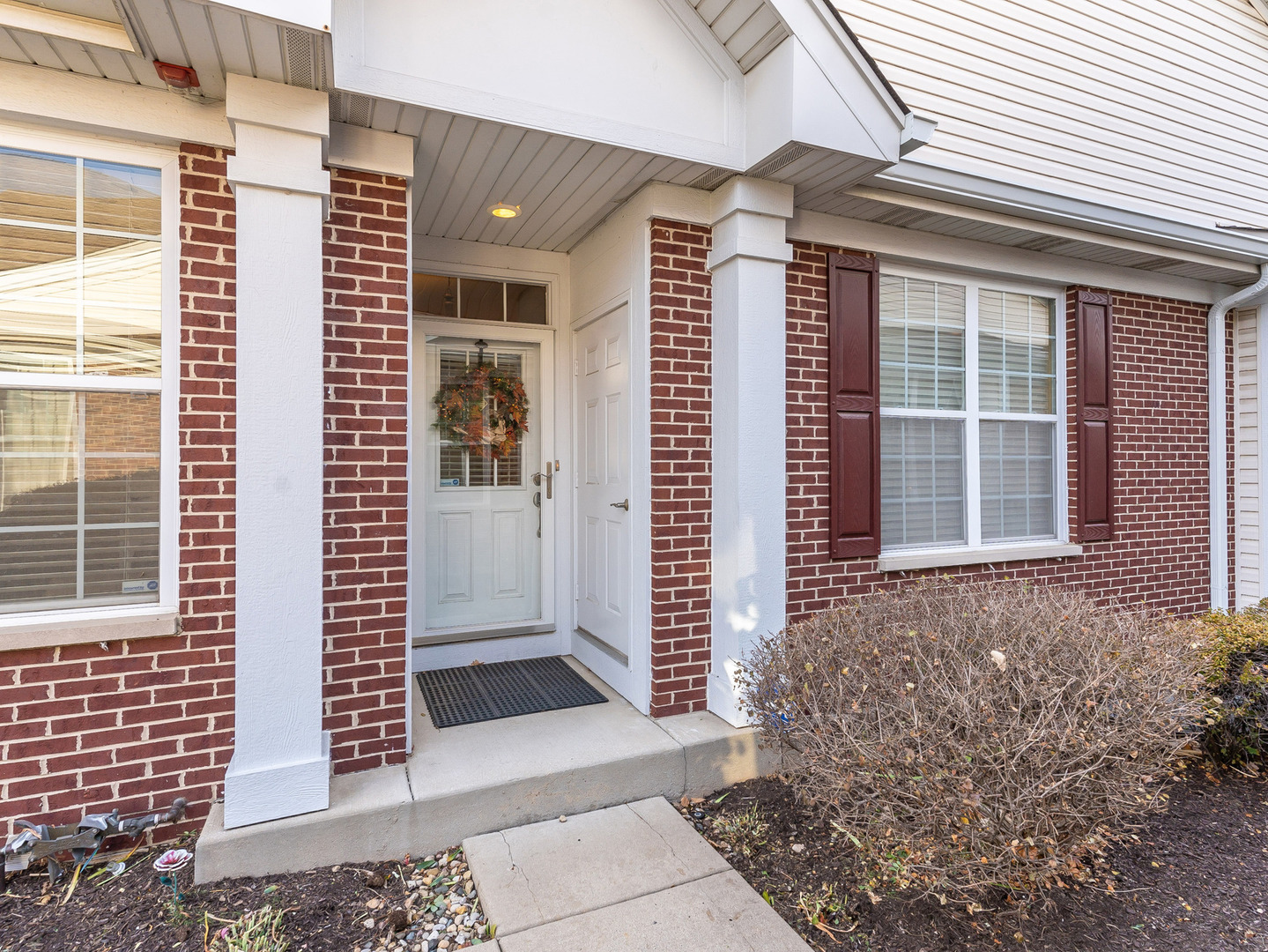 2805 Bond Circle #2805, Naperville, IL 60563