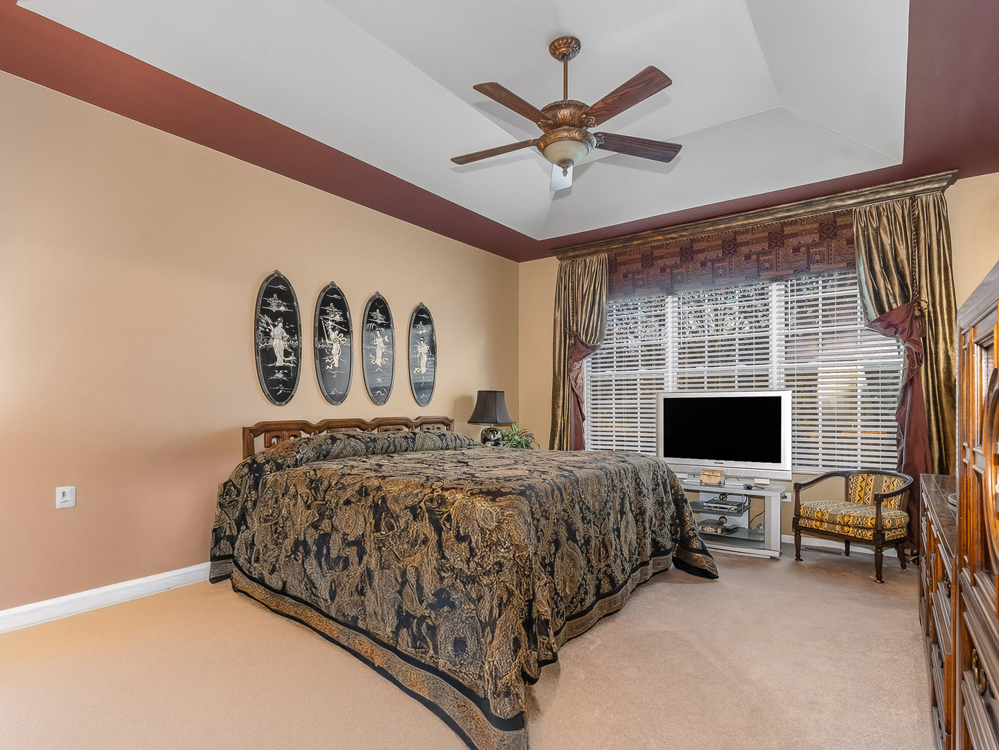 2805 Bond Circle #2805, Naperville, IL 60563