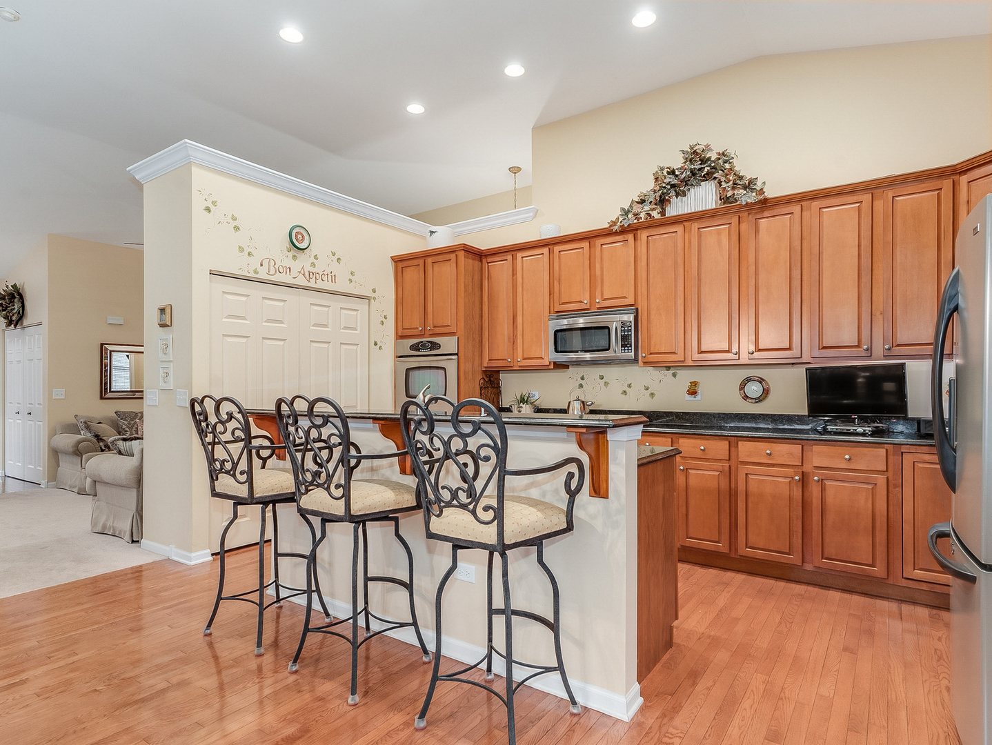 2805 Bond Circle #2805, Naperville, IL 60563
