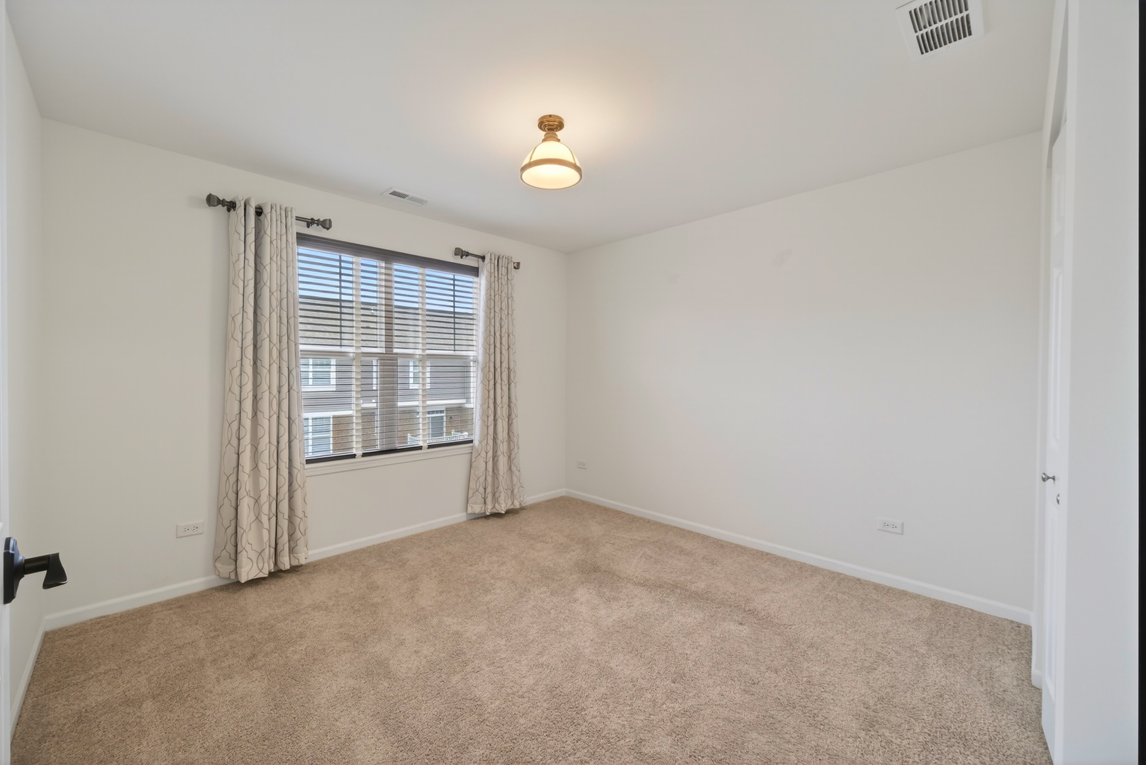 1437 N Charles Avenue, Naperville, IL 60563