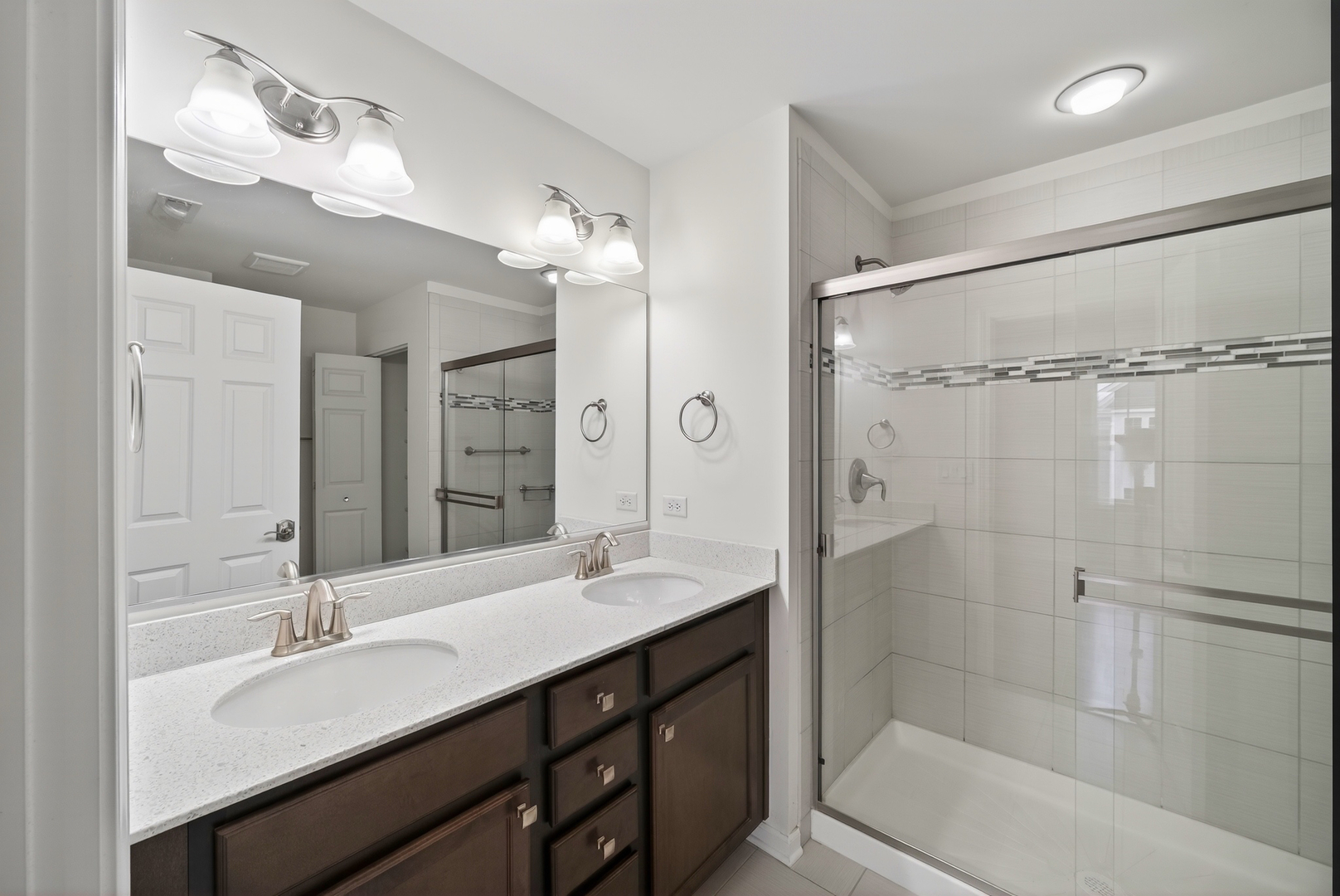 1437 N Charles Avenue, Naperville, IL 60563