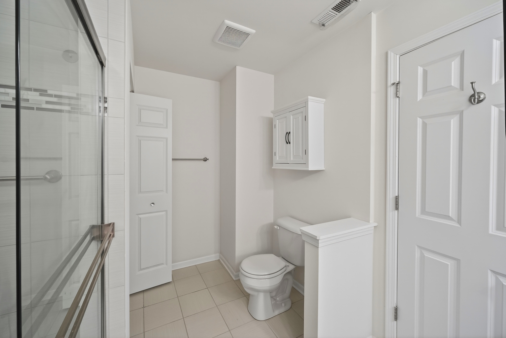 1437 N Charles Avenue, Naperville, IL 60563