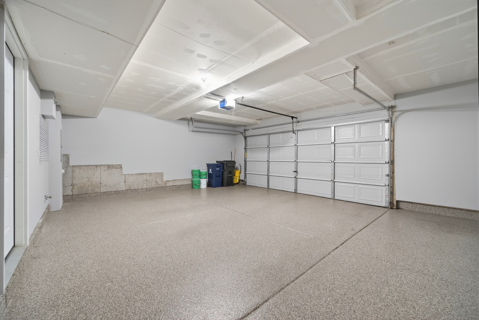 1437 N Charles Avenue, Naperville, IL 60563