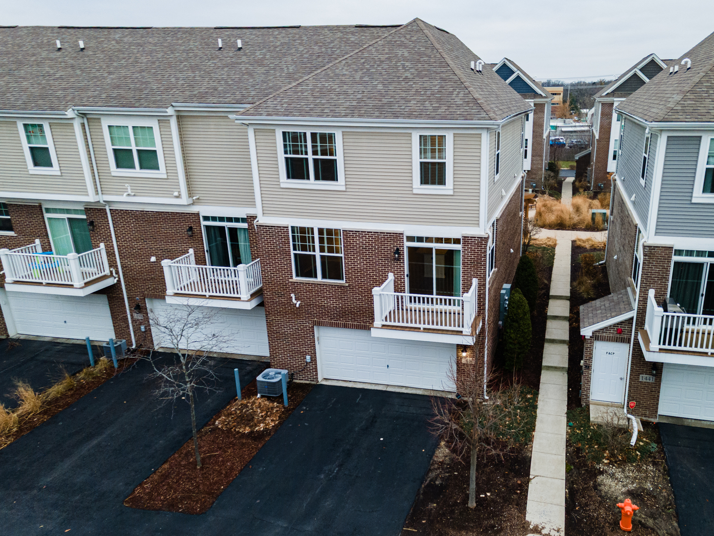 1437 N Charles Avenue, Naperville, IL 60563