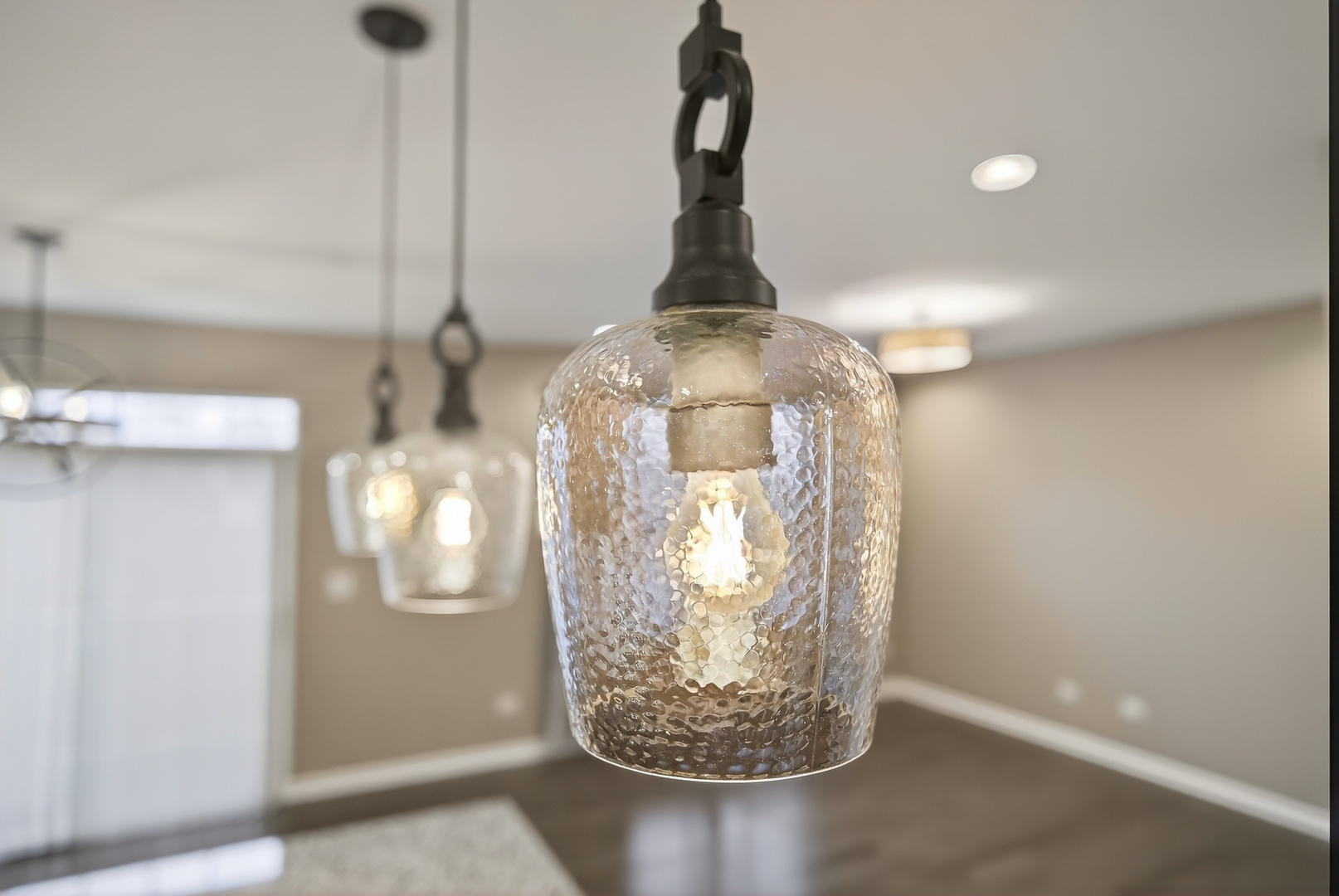 1437 N Charles Avenue, Naperville, IL 60563