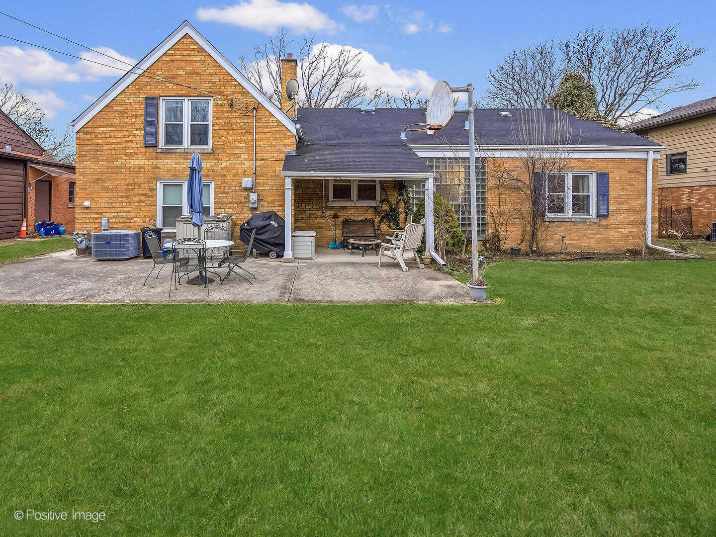 821 N Catherine Avenue, La Grange Park, IL 60526