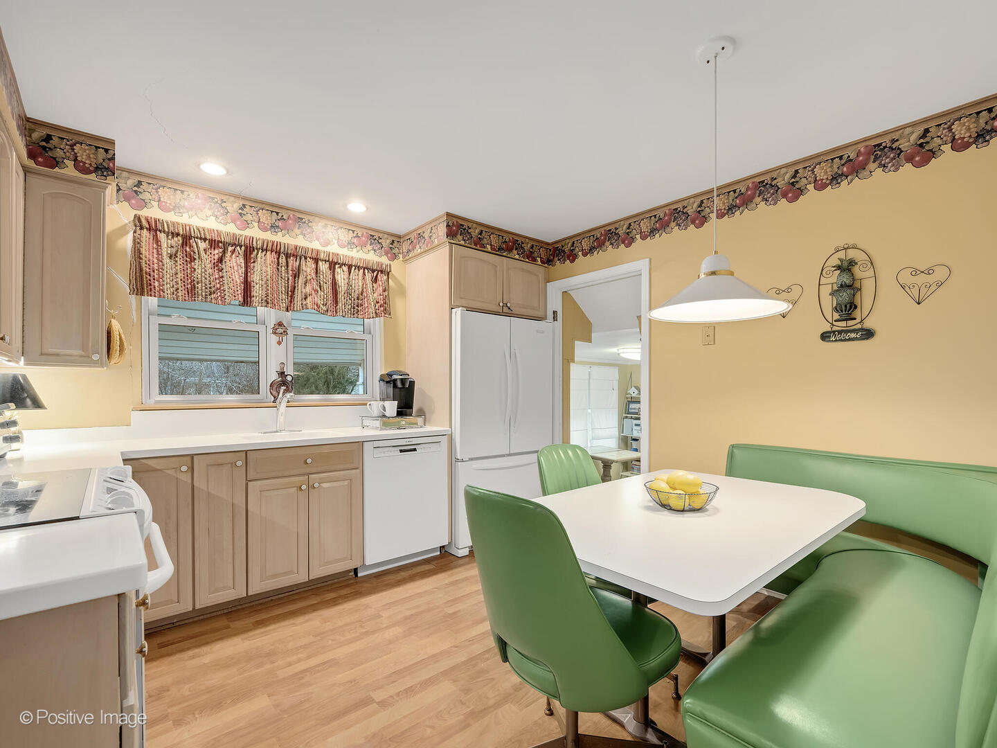 821 N Catherine Avenue, La Grange Park, IL 60526