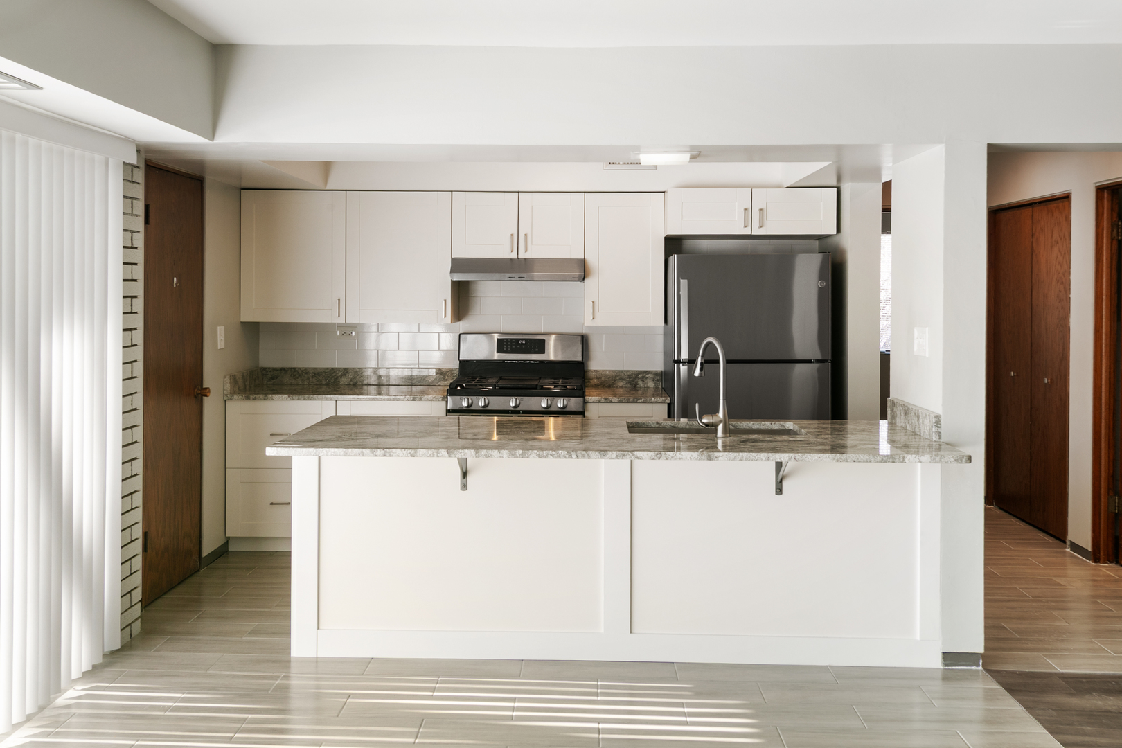 318 Walker Avenue #4, Highland Park, IL 60035