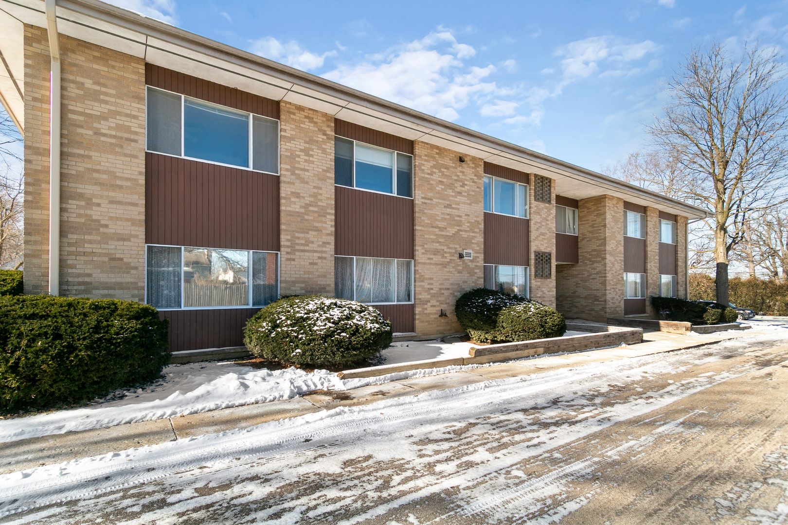 318 Walker Avenue #4, Highland Park, IL 60035