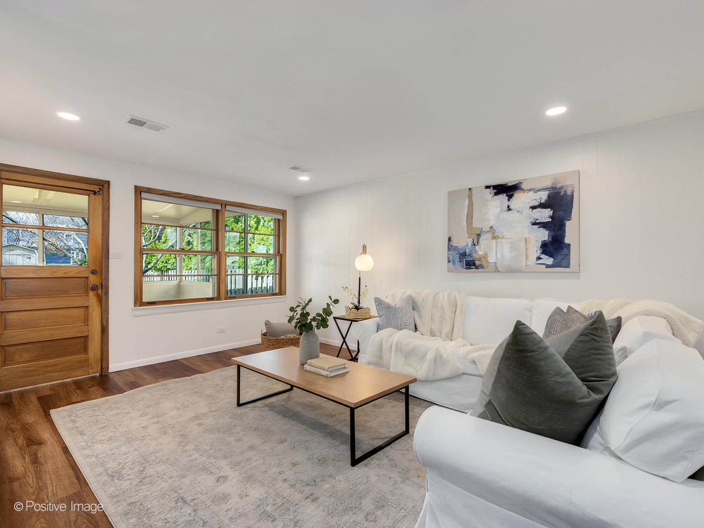 284 Blackhawk Road, Riverside, IL 60546