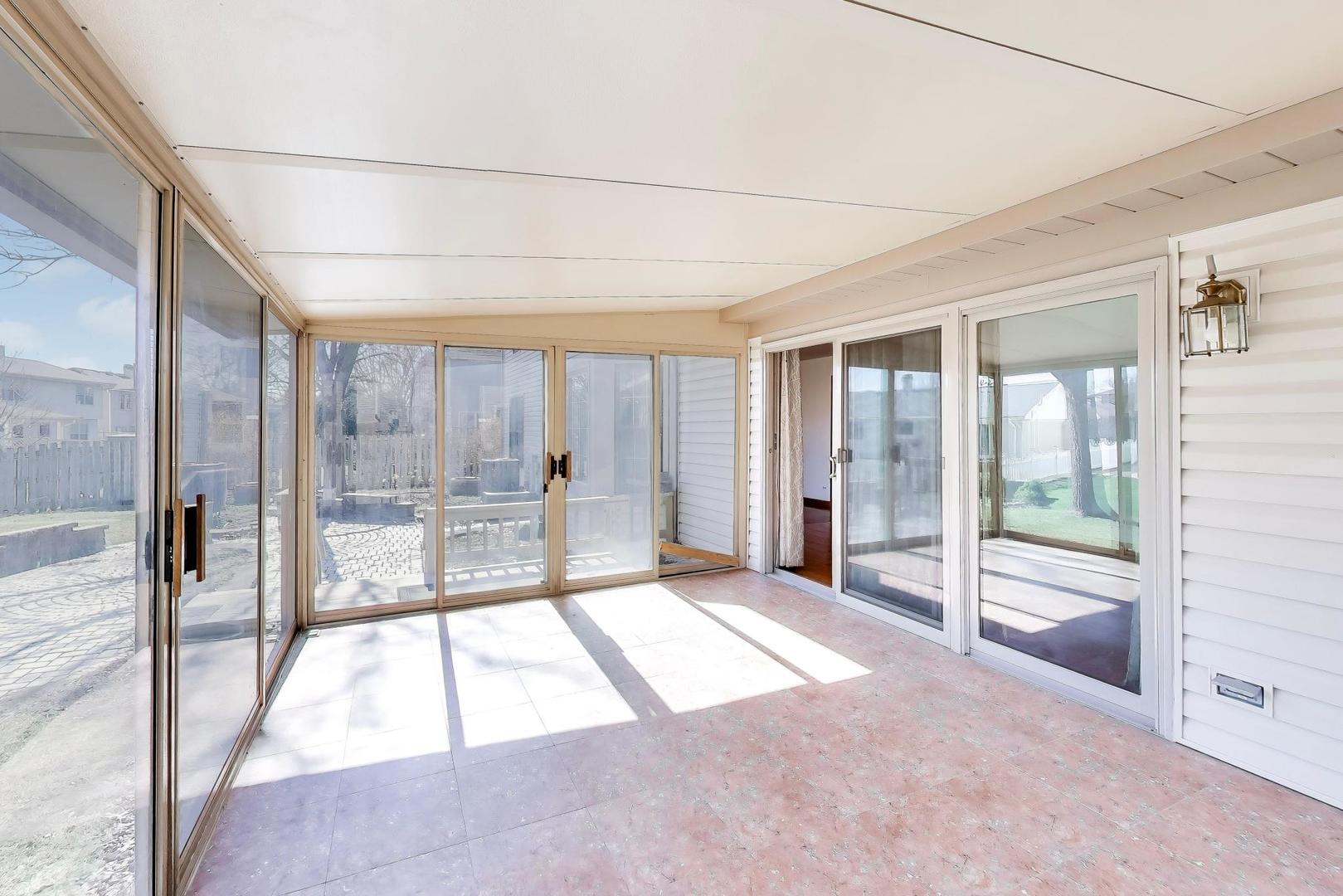 1219 Montego Court, Elk Grove Village, IL 60007