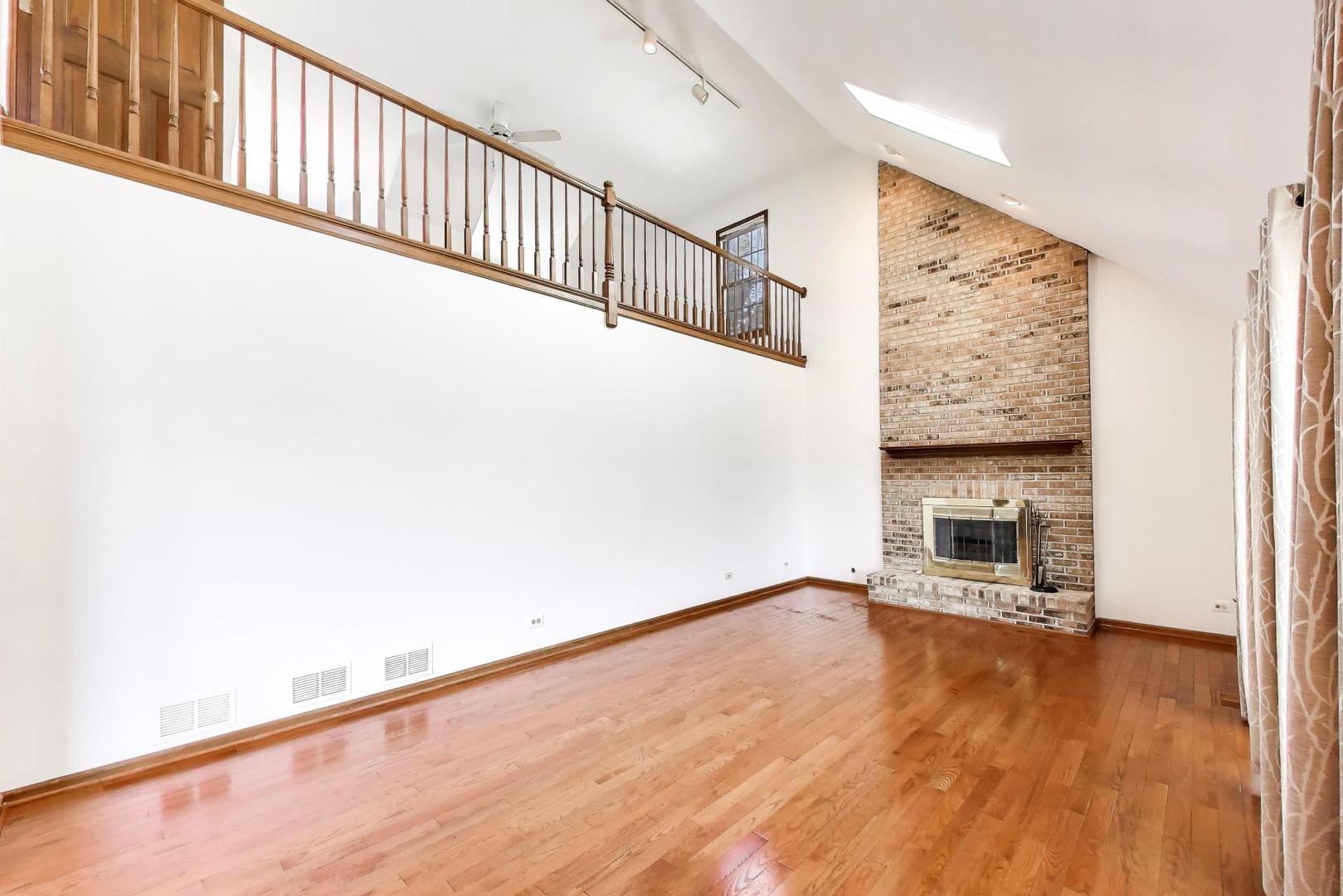 1219 Montego Court, Elk Grove Village, IL 60007