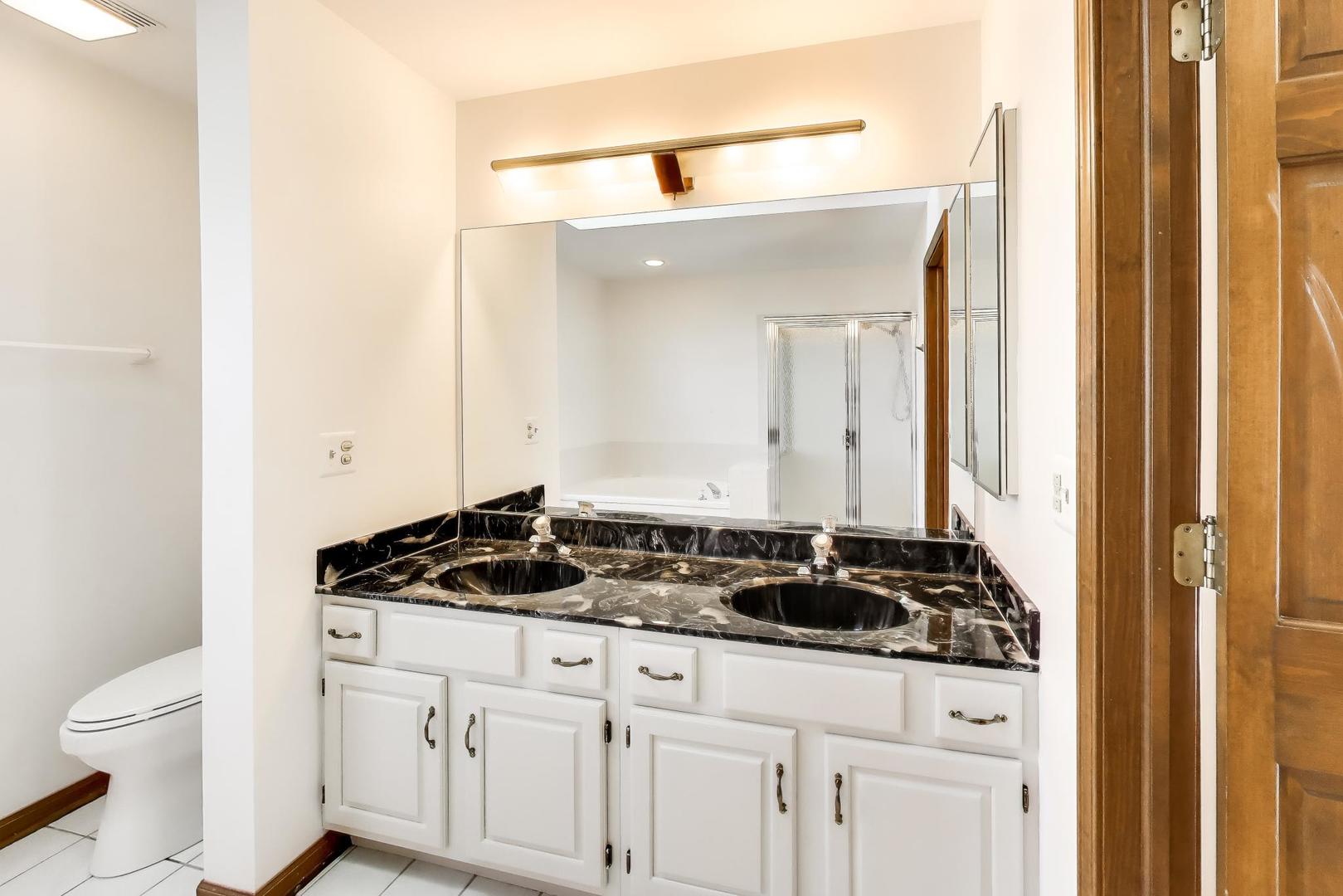 1219 Montego Court, Elk Grove Village, IL 60007