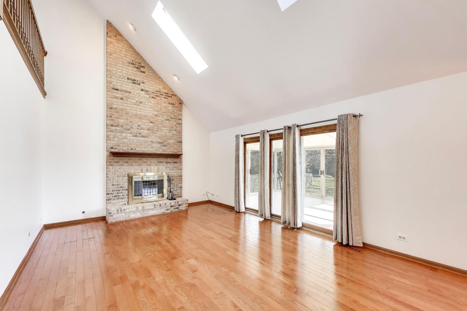 1219 Montego Court, Elk Grove Village, IL 60007