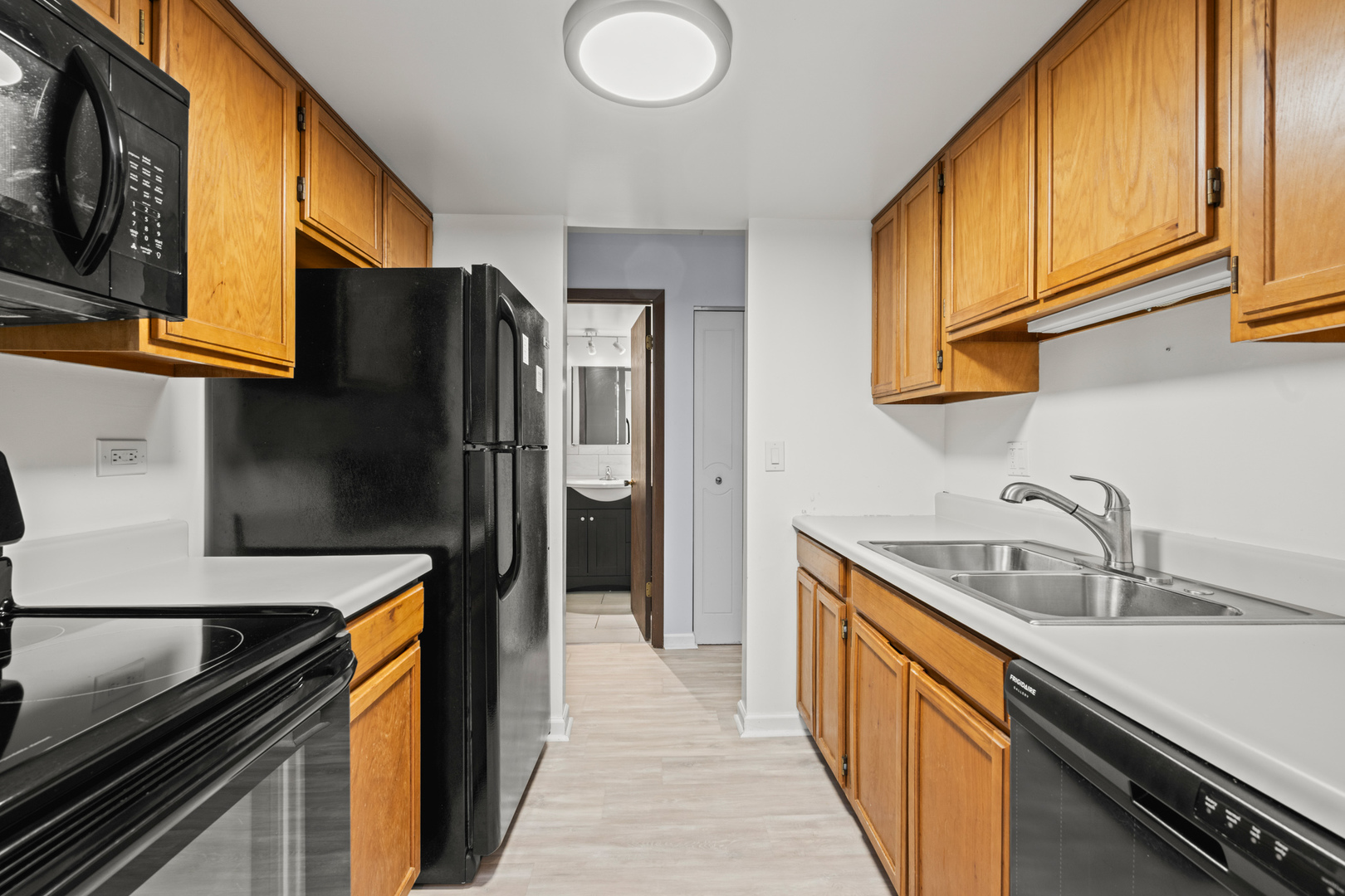 810 N River Road #1C, Mount Prospect, IL 60056