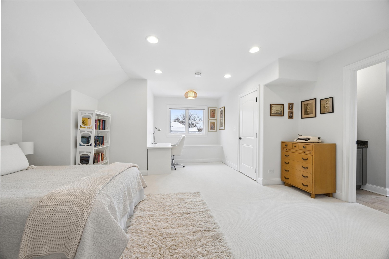 425 S Quincy Avenue, Hinsdale, IL 60521