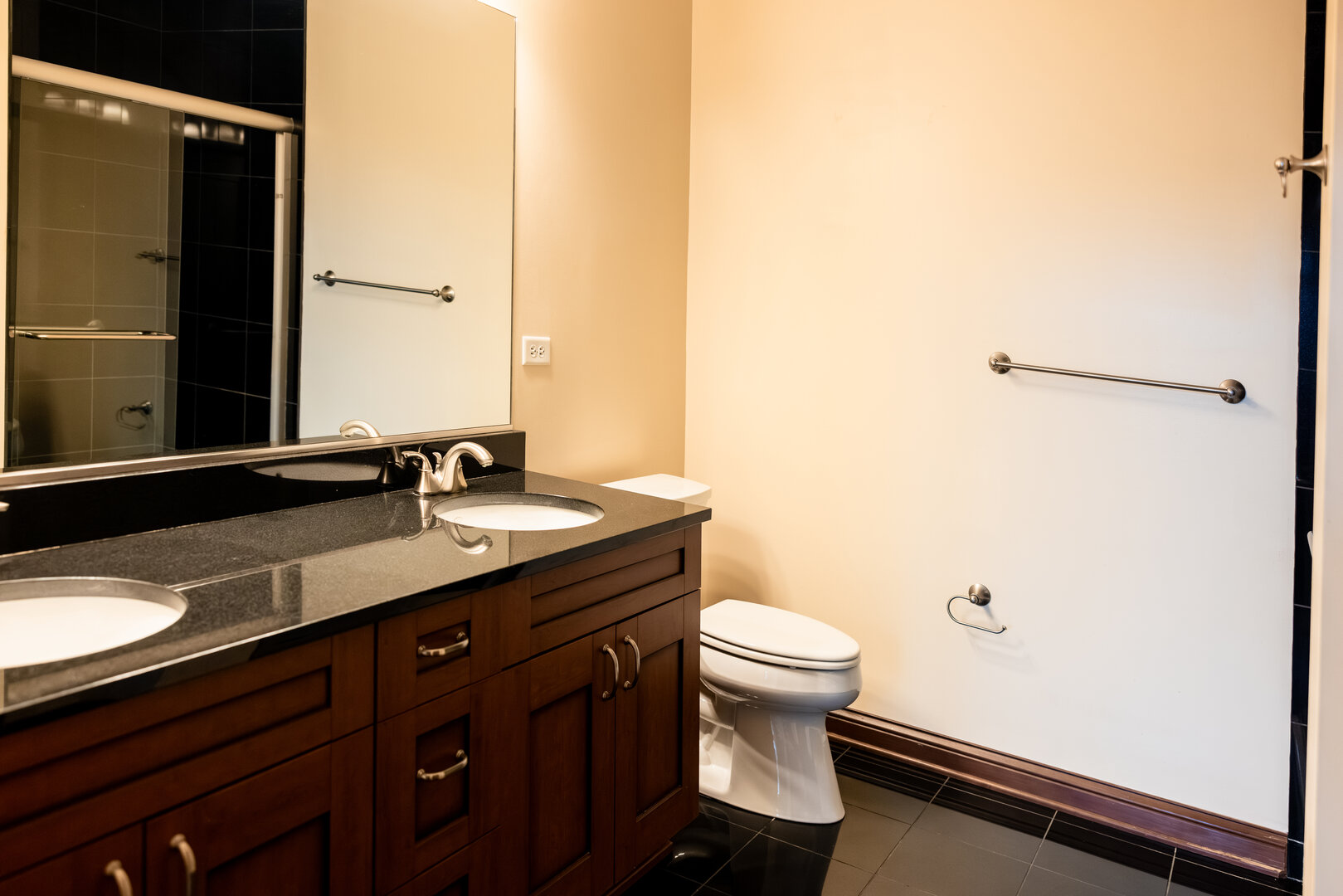 160 S River Street #211, Aurora, IL 60506