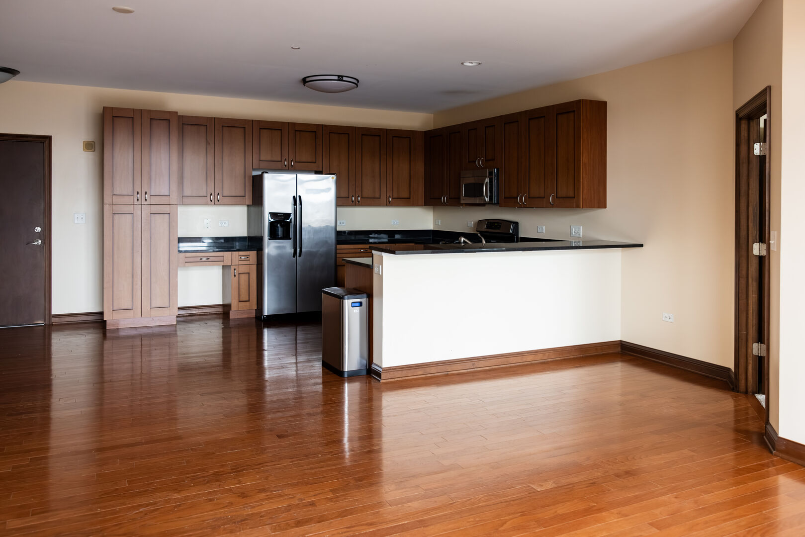 160 S River Street #211, Aurora, IL 60506