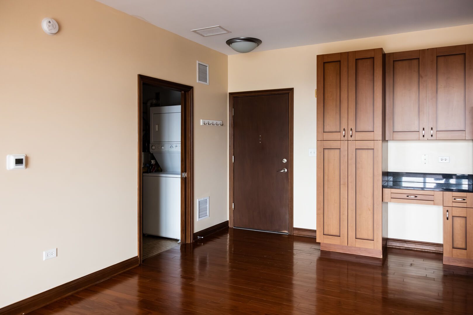 160 S River Street #211, Aurora, IL 60506