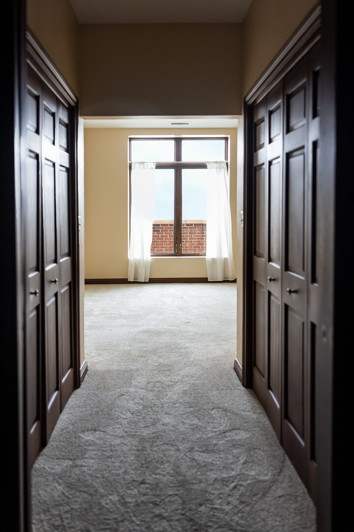 160 S River Street #211, Aurora, IL 60506