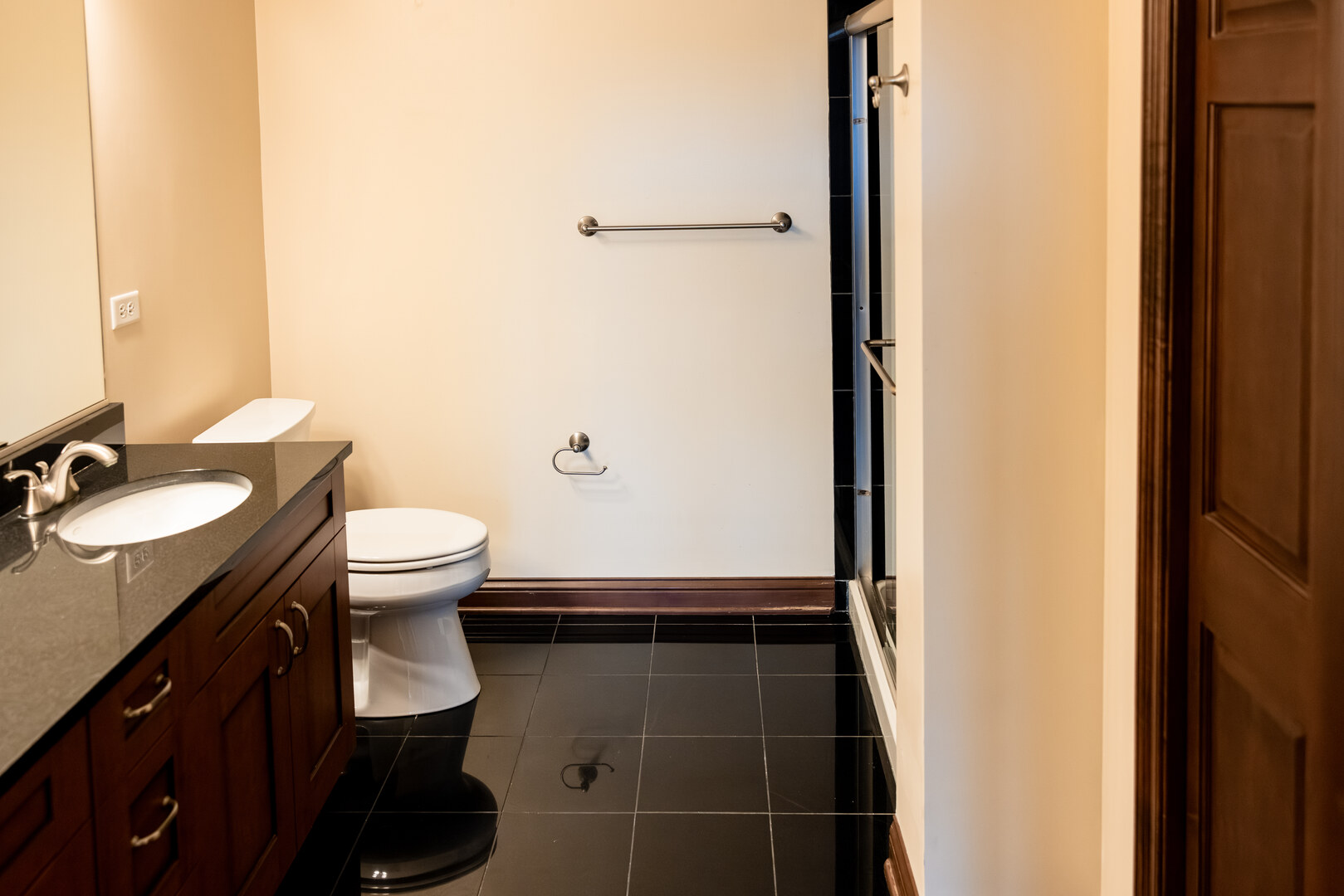 160 S River Street #211, Aurora, IL 60506