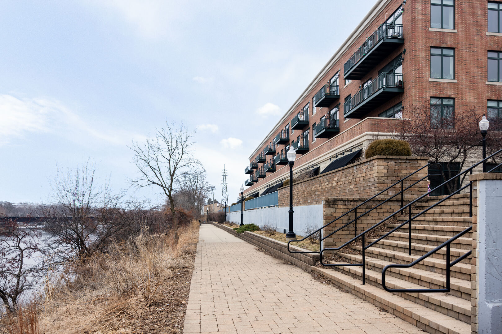 160 S River Street #211, Aurora, IL 60506