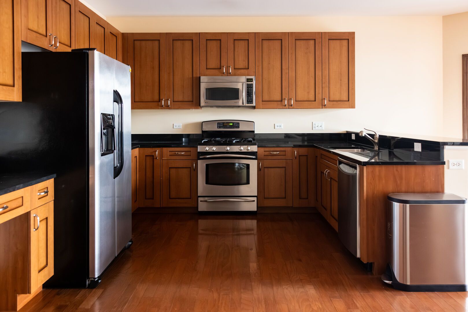 160 S River Street #211, Aurora, IL 60506