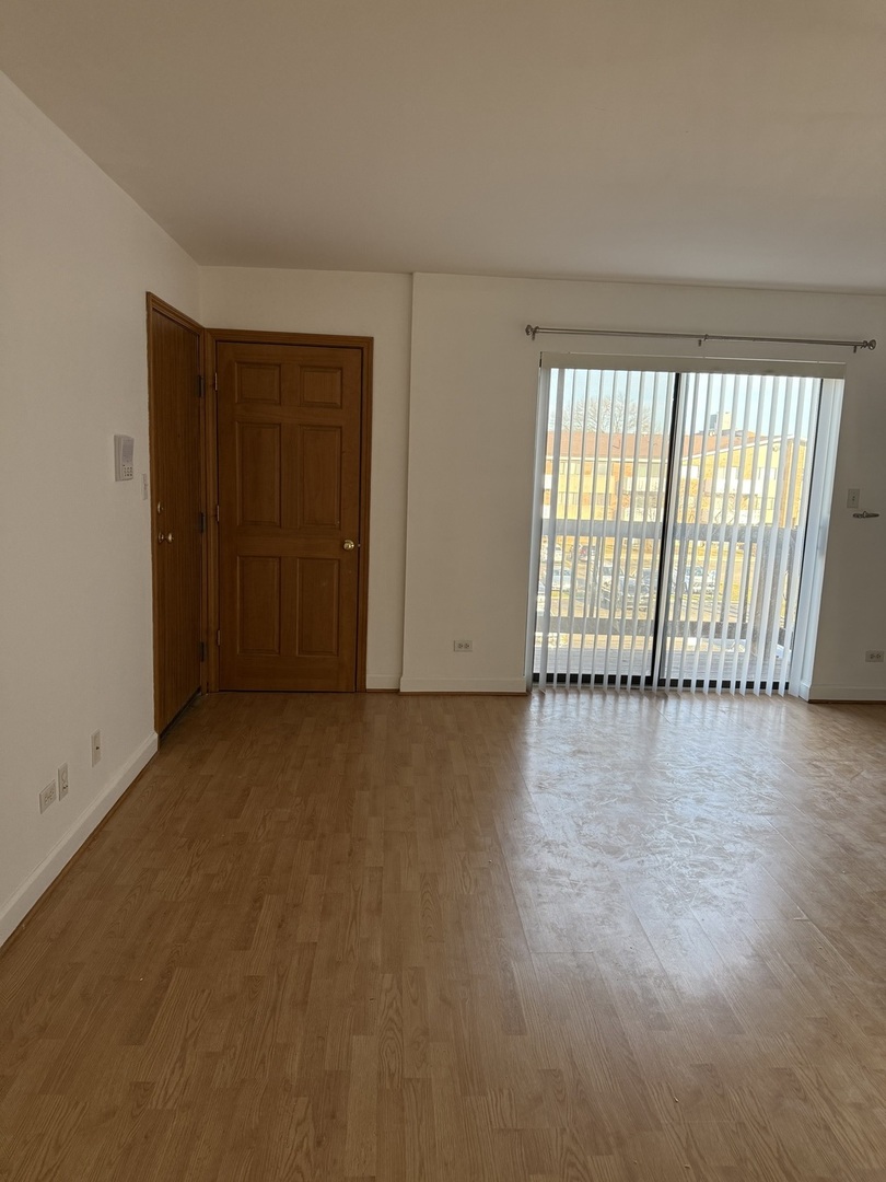 1348 N Geneva Drive #3A, Palatine, IL 60074