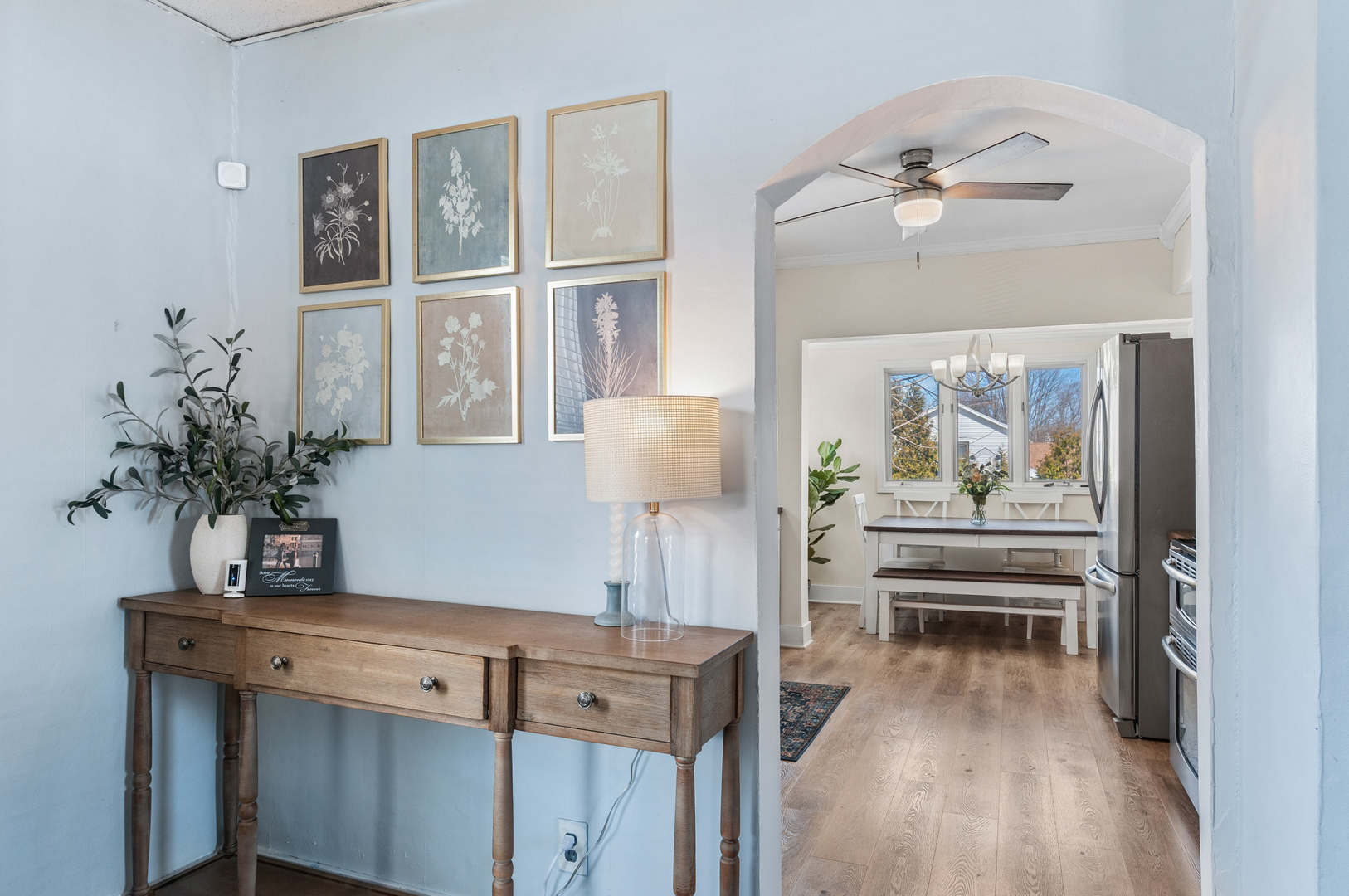 1312 Dean Street, St. Charles, IL 60174