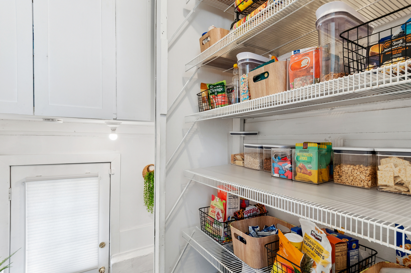 1312 Dean Street, St. Charles, IL 60174