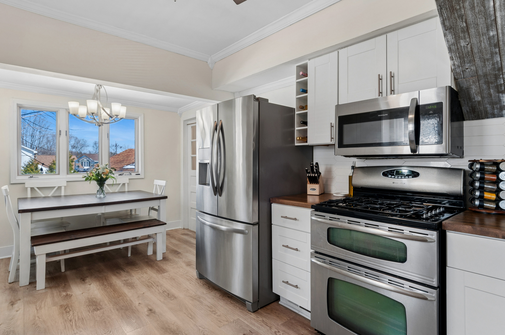 1312 Dean Street, St. Charles, IL 60174