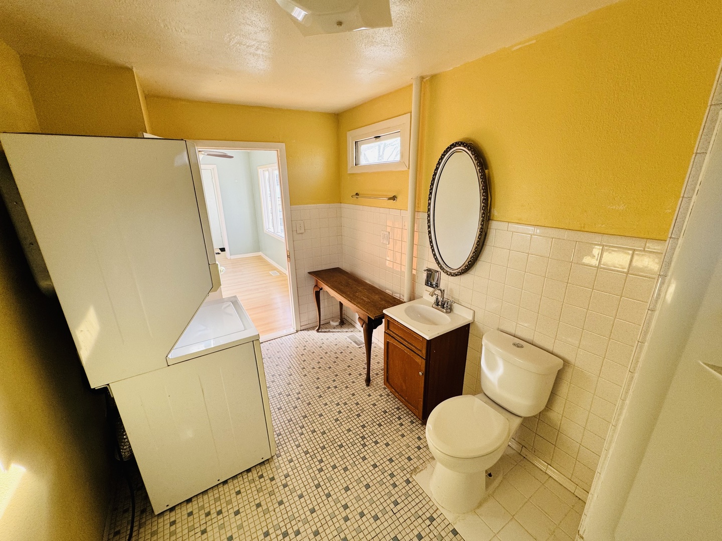 42160 N 6th Avenue, Antioch, IL 60002