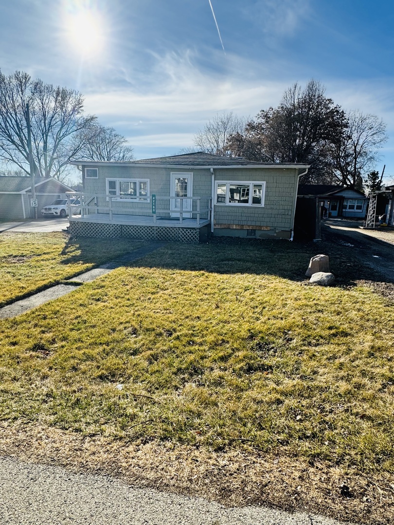 42160 N 6th Avenue, Antioch, IL 60002