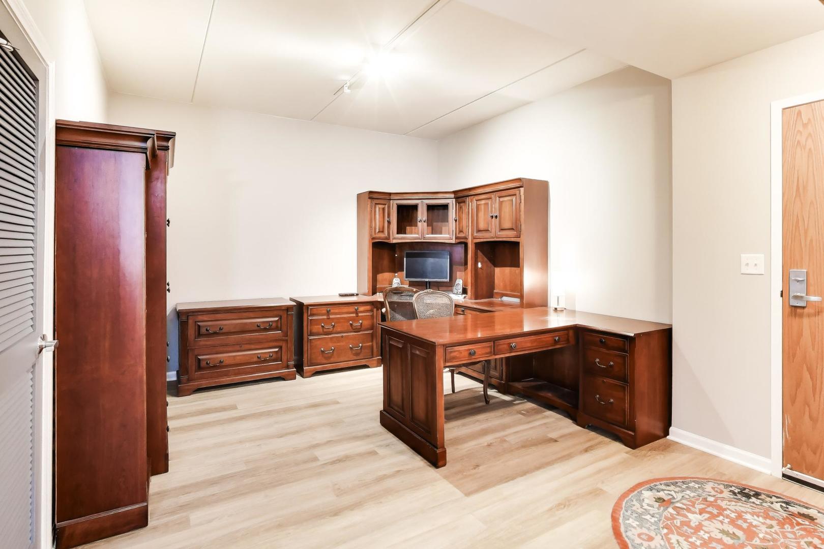 1199 E Port Clinton Road #311, Vernon Hills, IL 60061