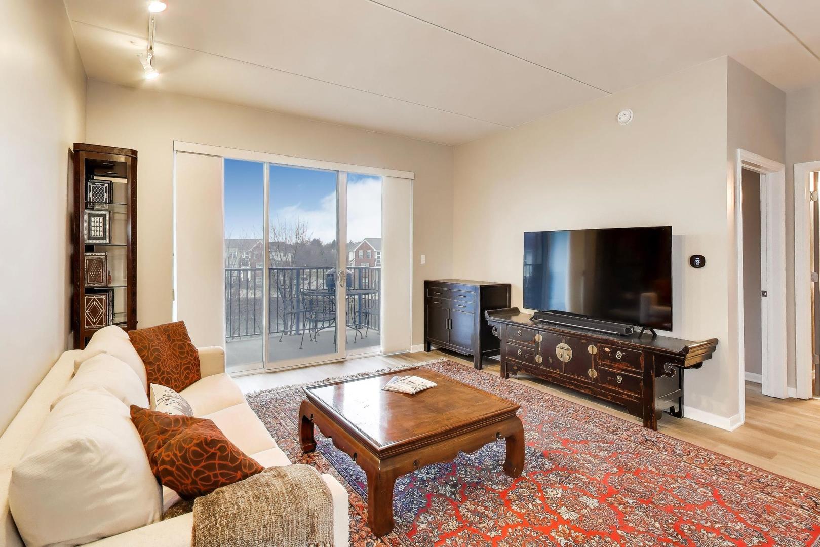 1199 E Port Clinton Road #311, Vernon Hills, IL 60061