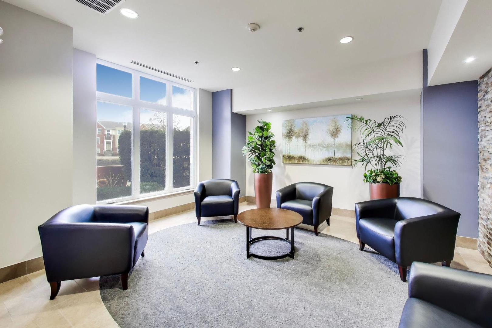 1199 E Port Clinton Road #311, Vernon Hills, IL 60061