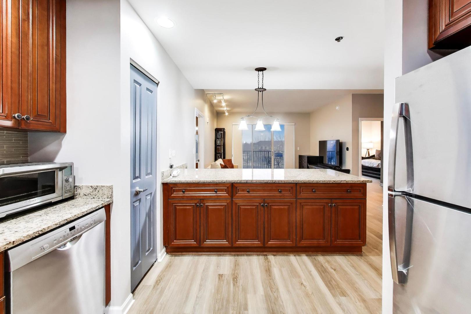 1199 E Port Clinton Road #311, Vernon Hills, IL 60061