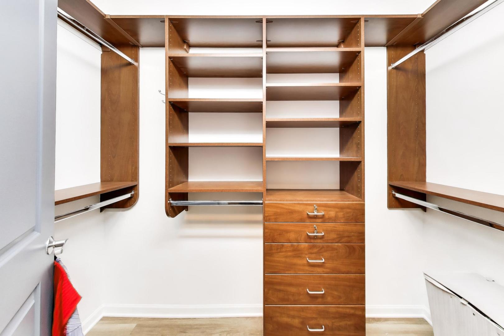 1199 E Port Clinton Road #311, Vernon Hills, IL 60061