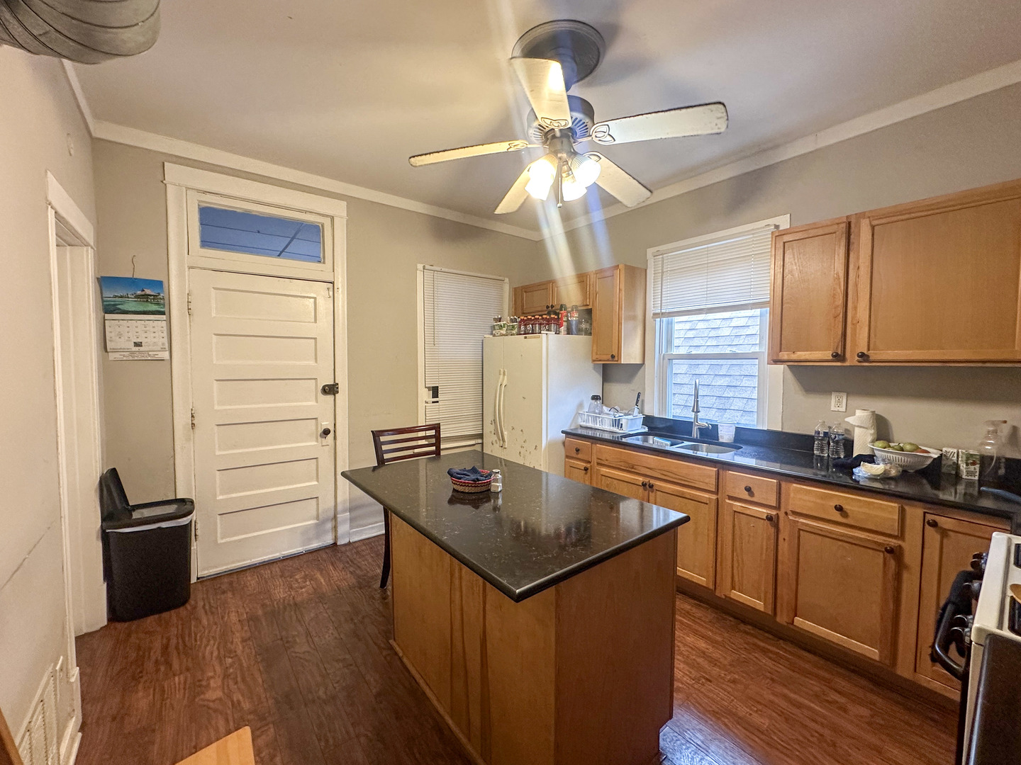 2045 N Tripp Avenue, Chicago, IL 60639