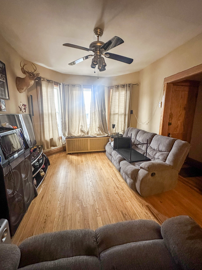 2045 N Tripp Avenue, Chicago, IL 60639